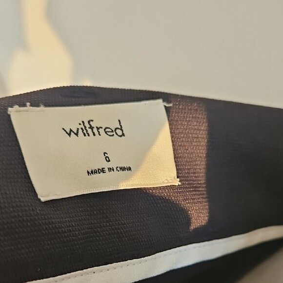 Wilfred High Waist Black Shorts - Picture 6 of 6